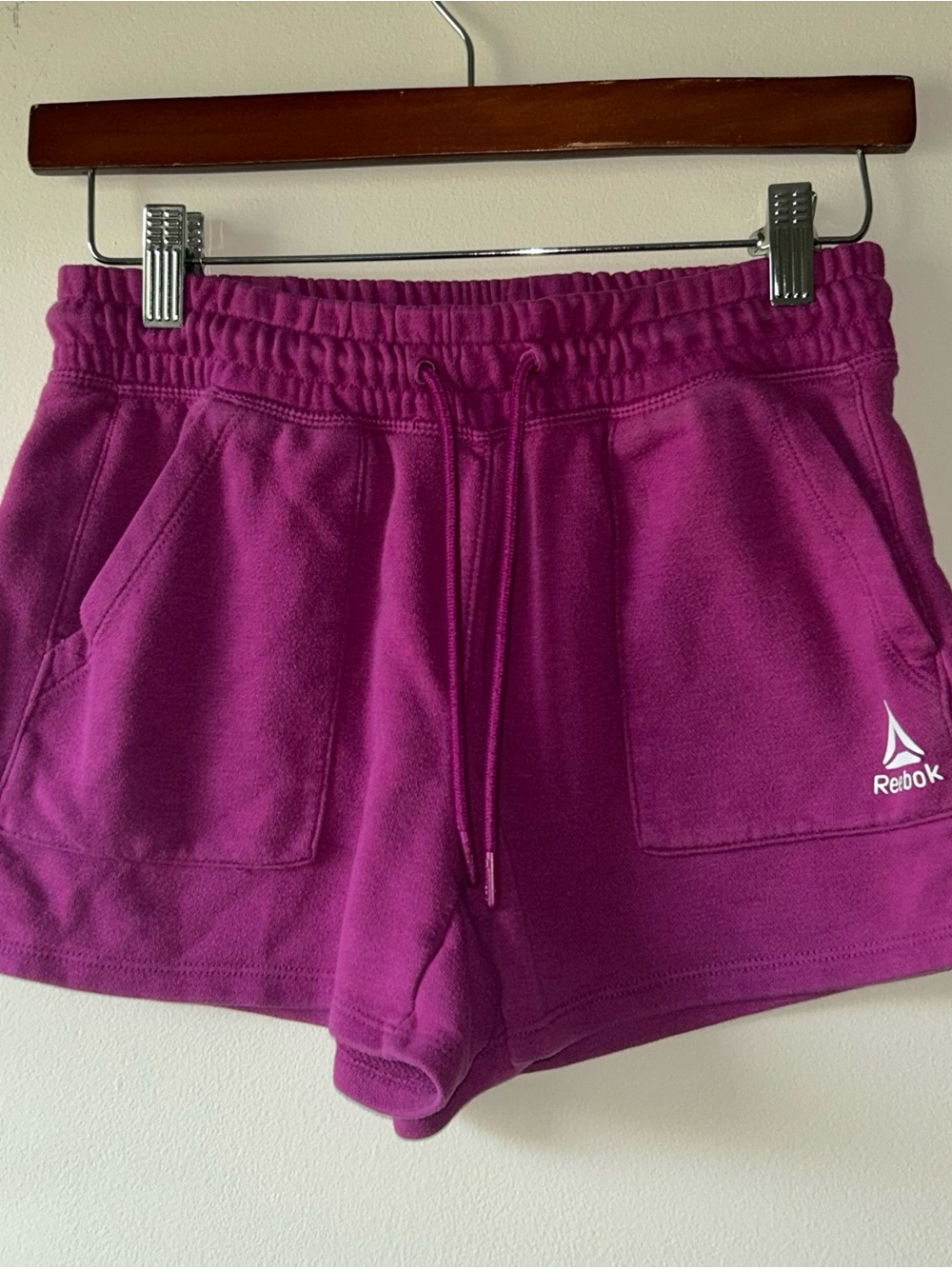 Reebok Women's Bright Magenta Drawstring Athletic Shorts Size XS